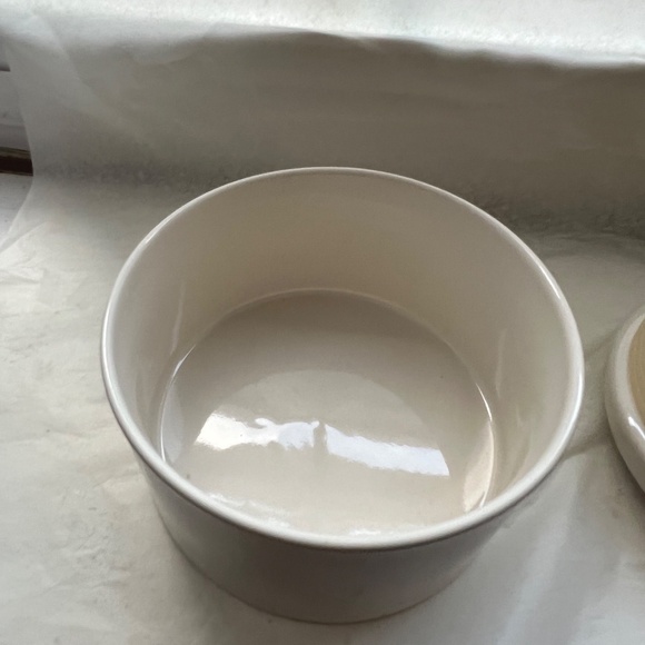 Creative Co Op English Breakfast Tea Round Ceramic Holder with Rubber Seal NWOT - Picture 8 of 10